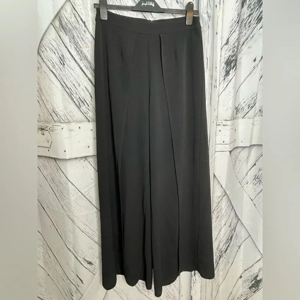 Forever 21 Split Leg Wide Pants Black M